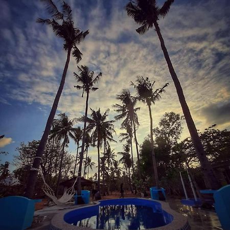 Amigos Bungalows Gili Meno Dış mekan fotoğraf