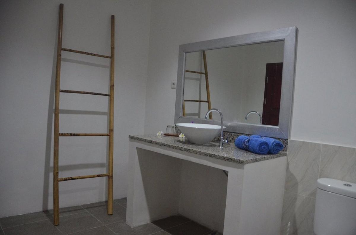 Amigos Bungalows Gili Meno Dış mekan fotoğraf